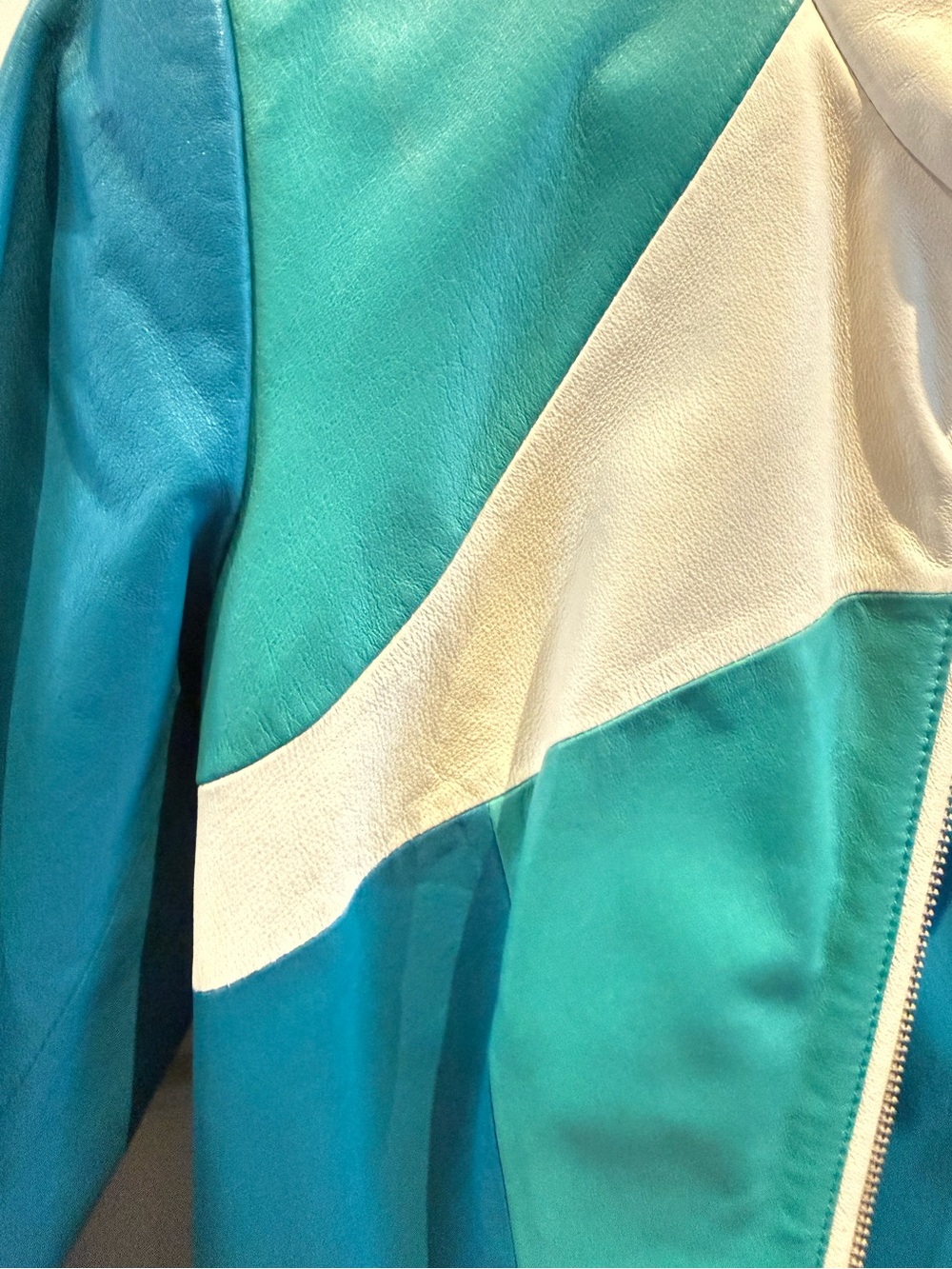 Danier Genuine Leather Teal Blue White Colourblock Moto Jacket 2XS Y2K - Picture 10 of 10